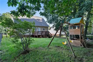 220 Coghill Dr, Winston-Salem, NC 27103 - Photo 15