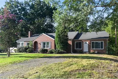807 W Jackson Street, Mayodan, NC 27027 - Photo 3
