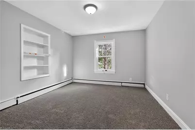807 W Jackson Street, Mayodan, NC 27027 - Photo 17