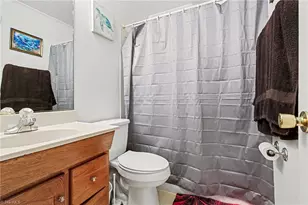 2006 N Ashland Dr, Burlington, NC 27217 - Photo 11