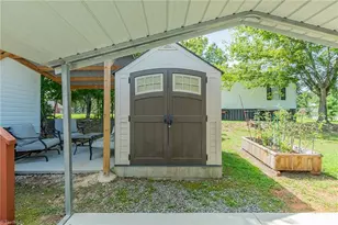 1025 E Holly Grove Rd, Lexington, NC 27292 - Photo 7