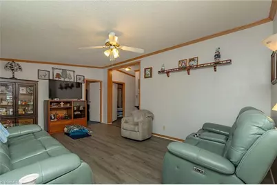1025 E Holly Grove Road, Lexington, NC 27292 - Photo 11