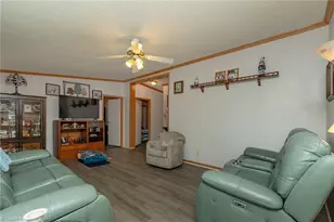 1025 E Holly Grove Rd, Lexington, NC 27292 - Photo 11