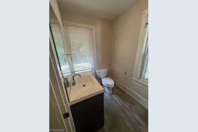 1218 Market Street #J, Greensboro, NC 27403 - Photo 9