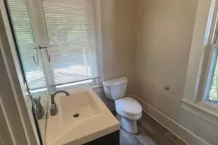 1218 Market St, Greensboro, NC 27403 - Photo 9