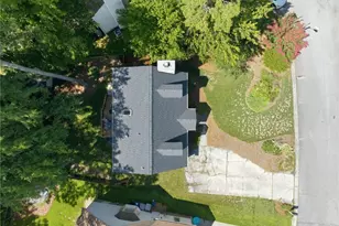 11 River Chase Ct, Greensboro, NC 27407 - Photo 35