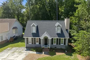 11 River Chase Ct, Greensboro, NC 27407 - Photo 3