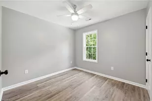 323 4th St, High Point, NC 27260 - Photo 17