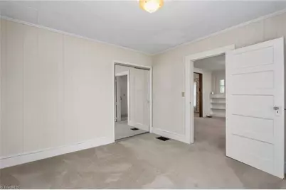 709 E Sunrise Avenue, Thomasville, NC 27360 - Photo 25