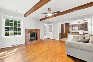 2008 Medhurst Dr, Greensboro, NC 27410 - Photo 15