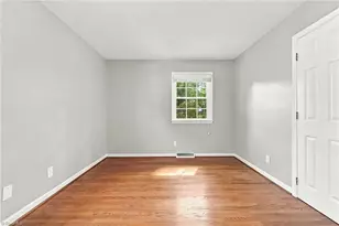 2008 Medhurst Dr, Greensboro, NC 27410 - Photo 29