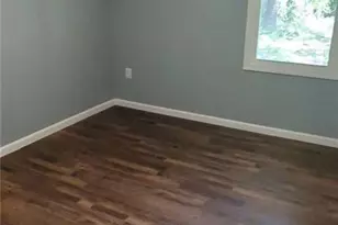 210 Dickson St, Laurinburg, NC 28352 - Photo 9