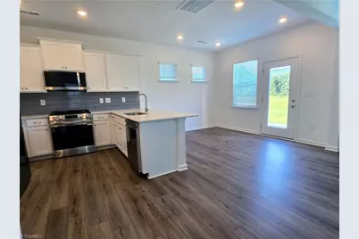 5525 Hydrangea Street, Winston-Salem, NC 27104 - Photo 11