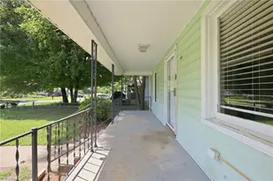 803 Tucker St, Burlington, NC 27215 - Photo 5
