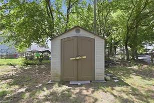 803 Tucker St, Burlington, NC 27215 - Photo 21