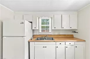 803 Tucker St, Burlington, NC 27215 - Photo 15