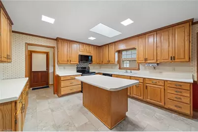4331 Woodbourne Drive, Clemmons, NC 27012 - Photo 11