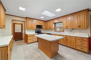 4331 Woodbourne Dr, Clemmons, NC 27012 - Photo 11