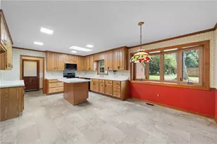 4331 Woodbourne Dr, Clemmons, NC 27012 - Photo 13