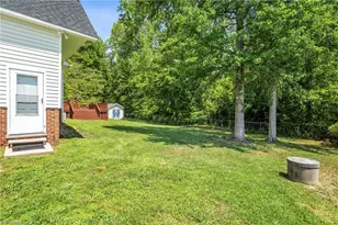 514 Beckenhill Dr, Julian, NC 27283 - Photo 5