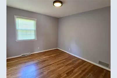 2402 Chatham Drive, Greensboro, NC 27408 - Photo 13