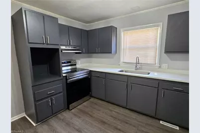 2402 Chatham Drive, Greensboro, NC 27408 - Photo 7