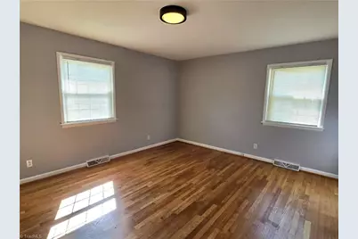 2402 Chatham Drive, Greensboro, NC 27408 - Photo 15