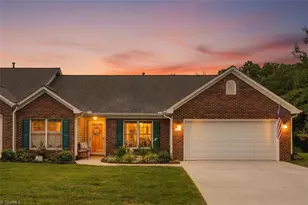 3027 Maple Ave, Burlington, NC 27215 - Photo 3