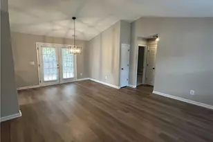 2711 Ingleside Dr, High Point, NC 27265 - Photo 3