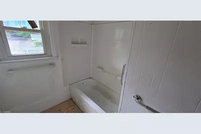 2219 Manchester Street, Winston-Salem, NC 27105 - Photo 29