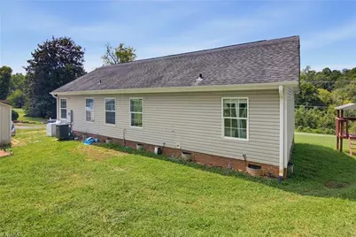 4889 Baux Mountain Road, Winston-Salem, NC 27105 - Photo 27
