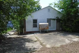 604 Chandler Ave, High Point, NC 27262 - Photo 5