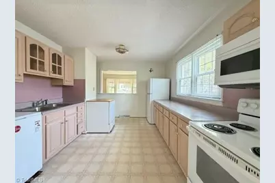 815 Rockett Street, Greensboro, NC 27406 - Photo 9