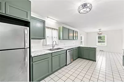306 Oakgrove Drive, Graham, NC 27253 - Photo 3