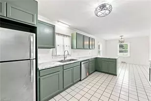 306 Oakgrove Dr, Graham, NC 27253 - Photo 3