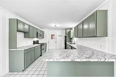 306 Oakgrove Drive, Graham, NC 27253 - Photo 3
