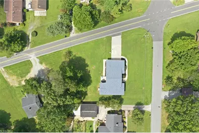 2405 Hillford Drive, Burlington, NC 27217 - Photo 11