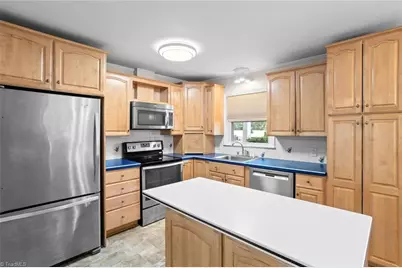 229 Farmbrooke Lane, Winston-Salem, NC 27127 - Photo 11