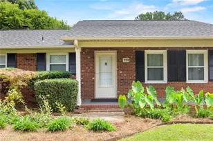 229 Farmbrooke Ln, Winston-Salem, NC 27127 - Photo 3