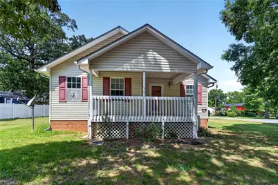 8 Hinkle Street, Thomasville, NC 27360 - Photo 1
