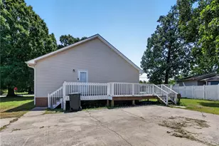 8 Hinkle St, Thomasville, NC 27360 - Photo 21