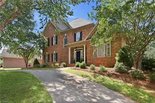 4701 Pebble Lake Dr, Pfafftown, NC 27040 - Photo 3