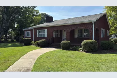 417 W Main Street, Yadkinville, NC 27055 - Photo 1