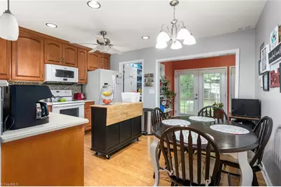 2435 Moran Street #6F, Burlington, NC 27215 - Photo 11