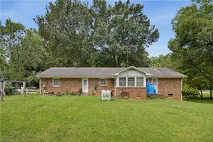 212 Westdale Dr, High Point, NC 27265 - Photo 5