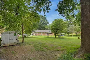 212 Westdale Dr, High Point, NC 27265 - Photo 11
