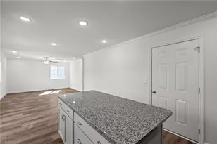 4124 Falston Dr, Greensboro, NC 27405 - Photo 11