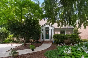 211 E Avondale Dr, Greensboro, NC 27403 - Photo 1