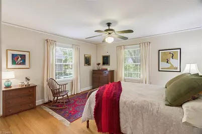 211 E Avondale Drive, Greensboro, NC 27403 - Photo 31