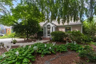 211 E Avondale Dr, Greensboro, NC 27403 - Photo 3